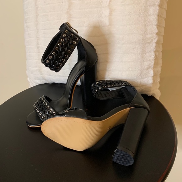 Shoes - Picture 2 of 3